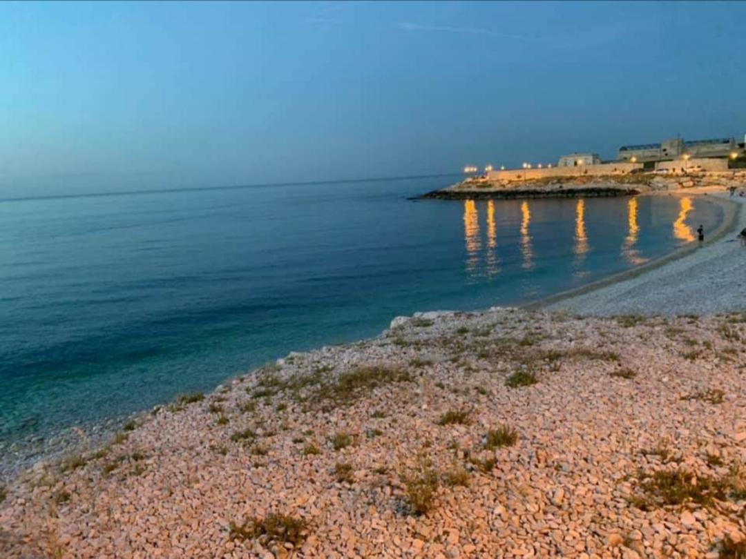 Villa Swamy Bisceglie Bagian luar foto