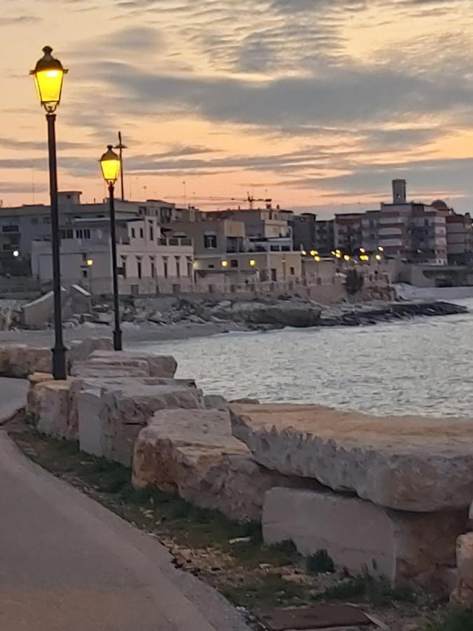 Villa Swamy Bisceglie Bagian luar foto